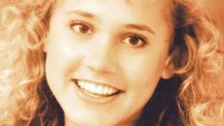 علبة كولا وزجاجة مياه تفضحان جريمة قتل عمرها 30 عاما