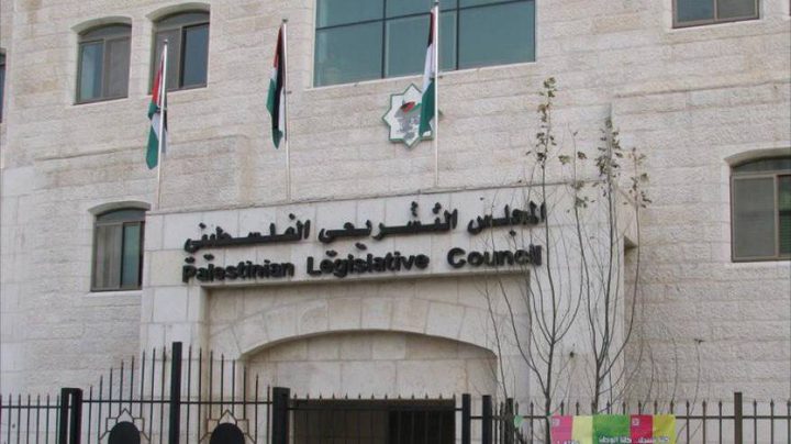 قراءة المراقبين .. توقيت القرار وفرصة الـ(6) أشهر