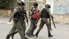 الاحتلال يعتقل مواطنا من قلقيلية