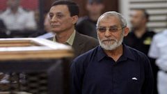 حكم نافد بالسجن عشر سنوات لمرشد الإخوان في مصر