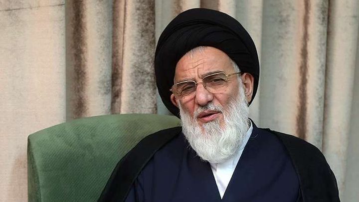 نقل رئيس مجمع تشخيص مصلحة النظام الإيراني للعناية المركزة