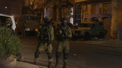 الاحتلال يعتقل 13 مواطنا