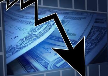 العالم يشهد أزمة مالية كل عشر سنوات تقريباً