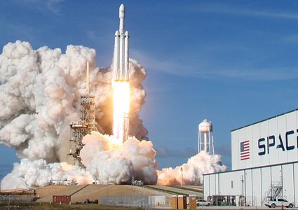 نجاح أول مهمة فضائية لـ"سبيس إكس" لصالح الجيش الأميركي