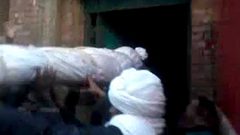 بسبب منام.. شقيقان يستخرجان جثة والدهما بعد وفاته بـ5 أشهر