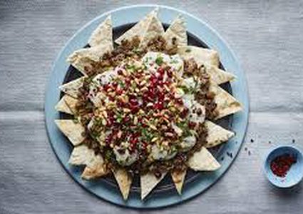 فتة الباذنجان بدبس الرمان