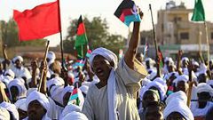 إلى أين يتجه السودان؟.. 5 سيناريوهات في الأفق