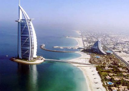 مواطن إماراتي لم يرتكب مخالفة مرورية منذ 46 عاما