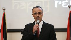 أبو دياك يُحذّر حماس من انتحال صفة التشريعي بإصدار قوانين