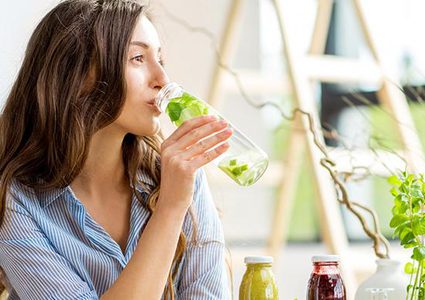 9 مشروبات سحرية لخسارة الوزن قبل بدء العام الجديد