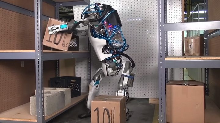 السعودية توظف أول روبوت في قطاعها الحكومي