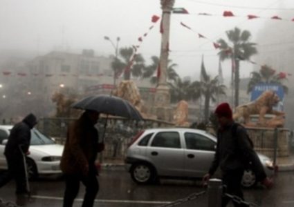 الشرطة تناشد المواطنين توخي الحيطة والحذر أثناء المنخفضات
