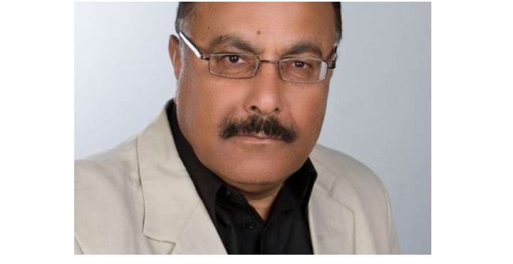 "حماس" تعتقل الكاتب خضر محجز