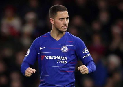 ثنائية هازارد تمنح تشلسي الفوز.. ويتخطى الـ100