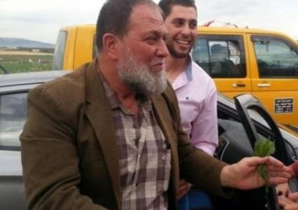 الاحتلال يمدد اعتقال عمر البرغوثي ونجله مجددا