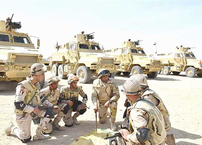 مقتل 40 مسلحا في تبادل إطلاق نار مع الجيش المصري