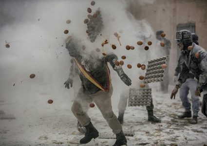 "حرب الطحين والبيض" في إسبانيا