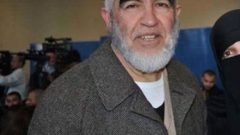 محكمة الاحتلال تحيل الشيخ رائد صلاح إلى الحبس المنزلي