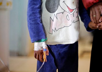 أول فيلم عن طفل عاد إلى الحياة بعد ساعات من موته