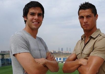 كاكا يكشف سرا عن "رونالدو الإنسان": فاجأ الجميع بهدية رائعة