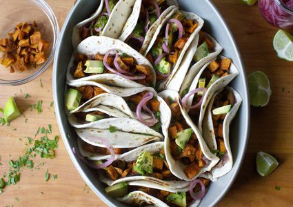 طريقة عمل تاكو البطاطا الحلوة