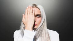لماذا لا ينمو شعر على بعض أجزاء الجسم البشري؟