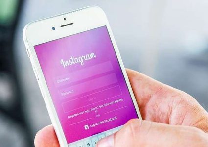 "إنستغرام" تثير موجة غضب بسبب تحديث في عرض محتوى التطبيق