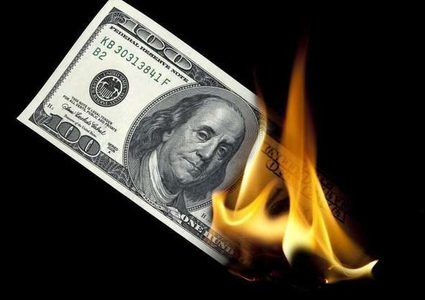 النقد الدولي: تراجع حصة الدولار في الاحتياطيات العالمية