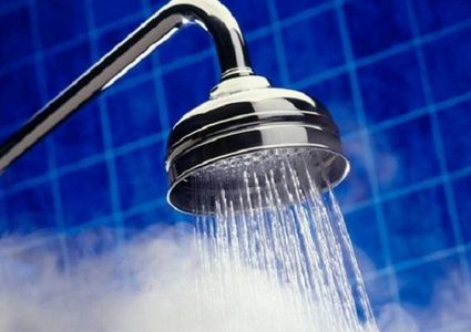 عادة "خاطئة" في الاستحمام.. وخبراء يكشفون مخاطرها