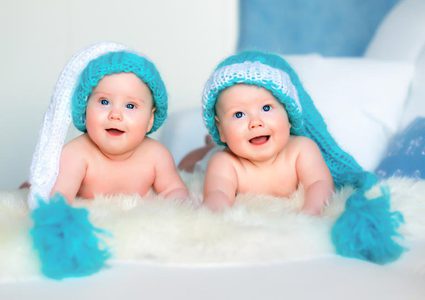 معتقدات خاطئة عن التوائم