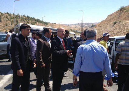 مستوطنون حاولوا الاعتداء على موكب رئيس الوزراء