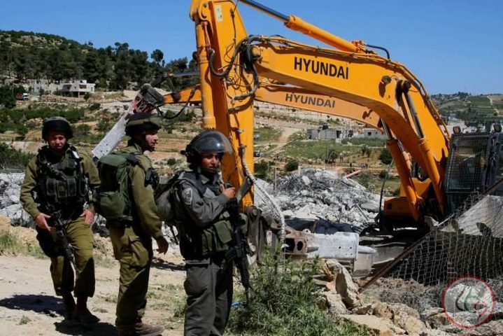 الاحتلال يهدم منزلا في القدس