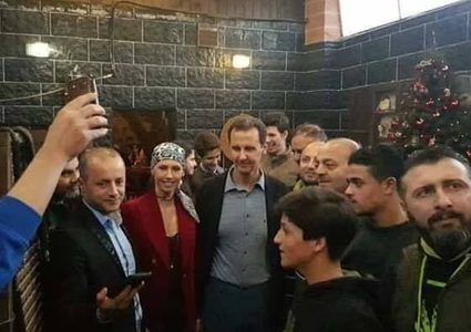 صور صادمة لأسماء الأسد في احتفالات رأس السنة بإحدى الكنائس