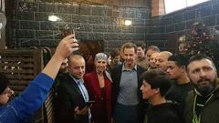صور صادمة لأسماء الأسد في احتفالات رأس السنة بإحدى الكنائس