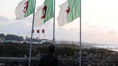 الجزائر تغلق حدودها الجنوبية أمام السوريين