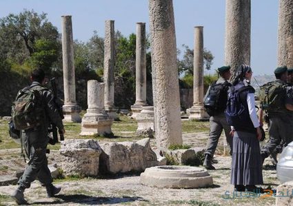 مستوطنون يقتحمون الموقع الأثري في سبسطية