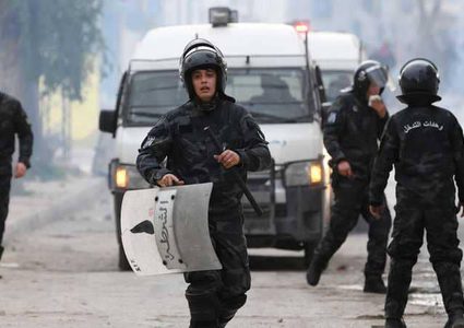 تونس تمدد "حالة الطوارئ" حتى فبراير