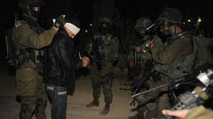 الاحتلال يعتقل فتى ويلحق أضرارا بمركبة خلال مواجهات في عوريف