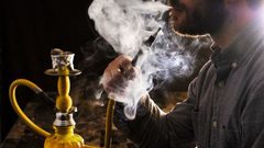 دراسة بريطانية "ضخمة" عن الشيشة.. هذا ما تفعله في الجسم