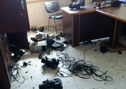 الحكومة تدين الاعتداء على مقر هيئة الإذاعة والتلفزيون في غزة