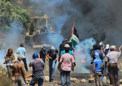 ‎إصابات بالاختناق خلال قمع الاحتلال مسيرة كفر قدوم