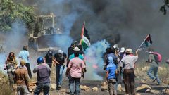 ‎إصابات بالاختناق خلال قمع الاحتلال مسيرة كفر قدوم