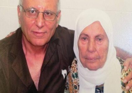 شقيق الأسير كريم يونس: سيرى نور الحرية مرفوع الرأس