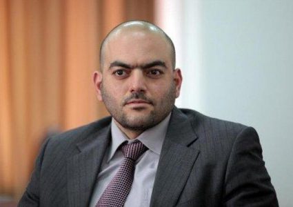 في مواجهة «التسحيج» والسلبية