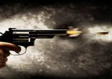 مصرع مواطنة بإطلاق نار "بالخطأ" في مخيم البريج