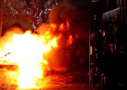 إيطاليا تنحاز للسترات الصفراء.. "لا لرئيس يحكم ضد شعبه"