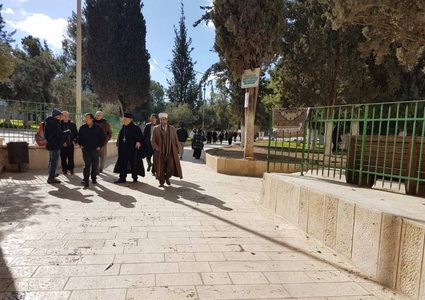 وفد أردني كبير يصل الأقصى في زيارة تضامنية