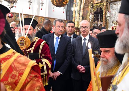 مشاركة رئيس الوزرء د.رامي الحمدالله في قداس منتصف الليل