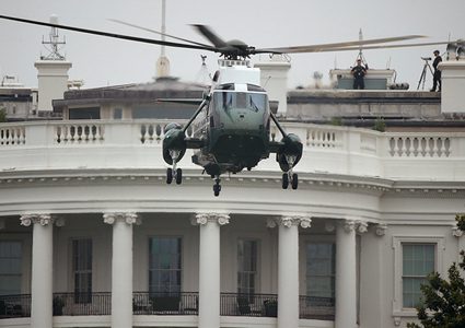 اجتماع بـ"البيت الأبيض"... ترامب قد يعلن "الطوارئ" في أمريكا