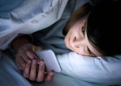 السمنة والأجهزة الذكية قد تقطع النفس أثناء النوم